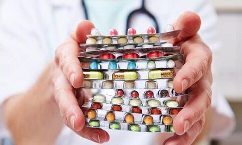 Traditionelle Methoden zur Behandlung von Prostatitis werden durch die Einnahme von Medikamenten ergänzt